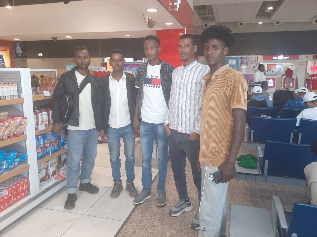 HireHub candidates at the airport